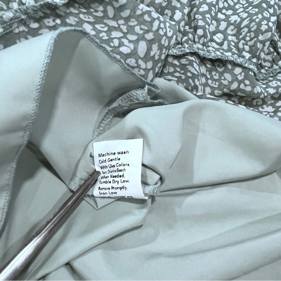 Kirundo Sage/White Midi V-Neck Dress - Picture 5 of 16